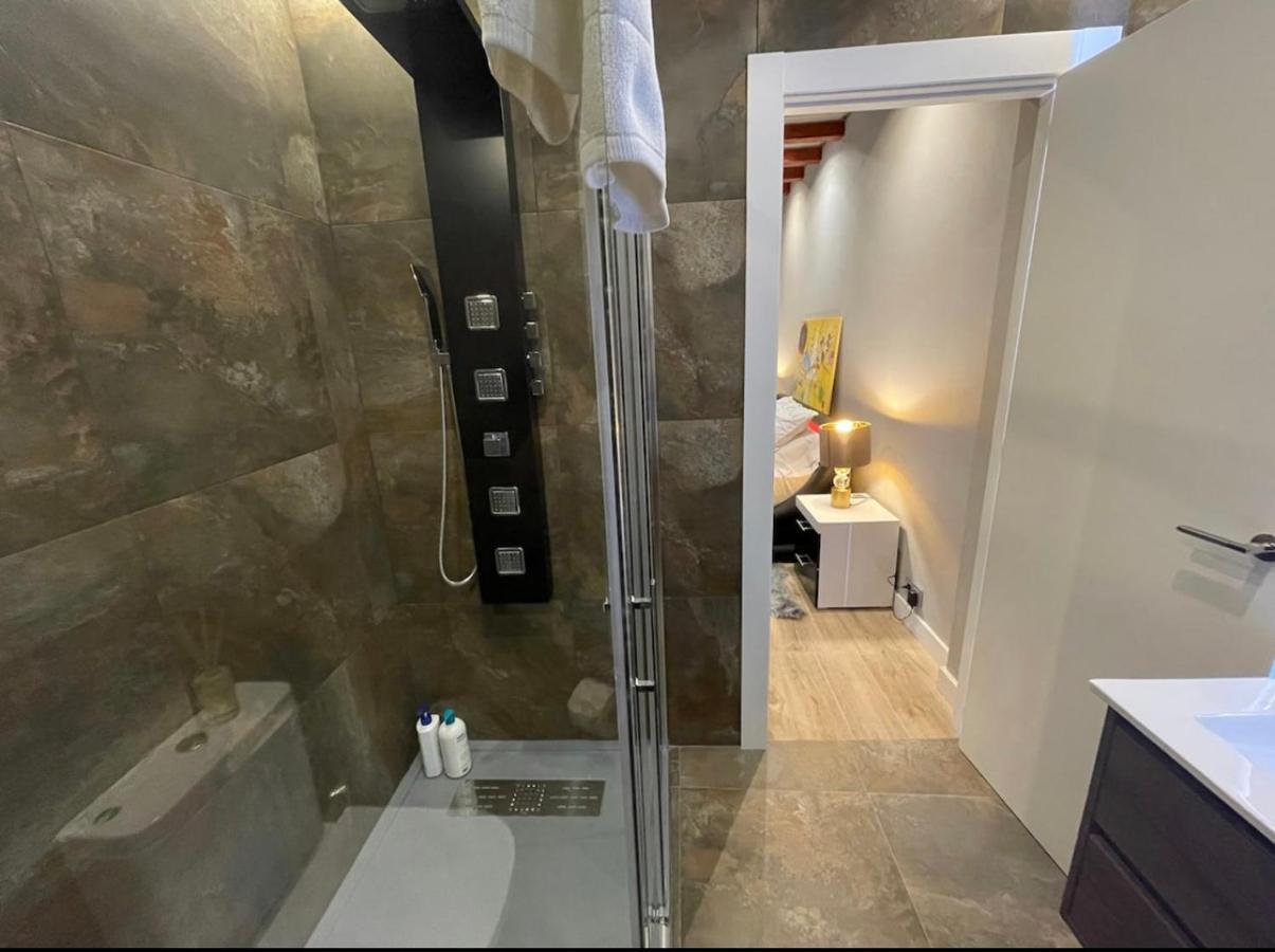 Suite Privada Frente A La Piscina Para 2 Personas Con Sofa Cama Para 2 Mas 4P No Es Casa Completa San Vicente Raspeig Extérieur photo