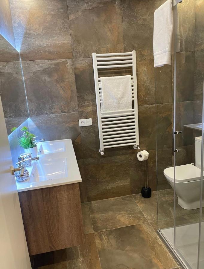 Suite Privada Frente A La Piscina Para 2 Personas Con Sofa Cama Para 2 Mas 4P No Es Casa Completa San Vicente Raspeig Extérieur photo