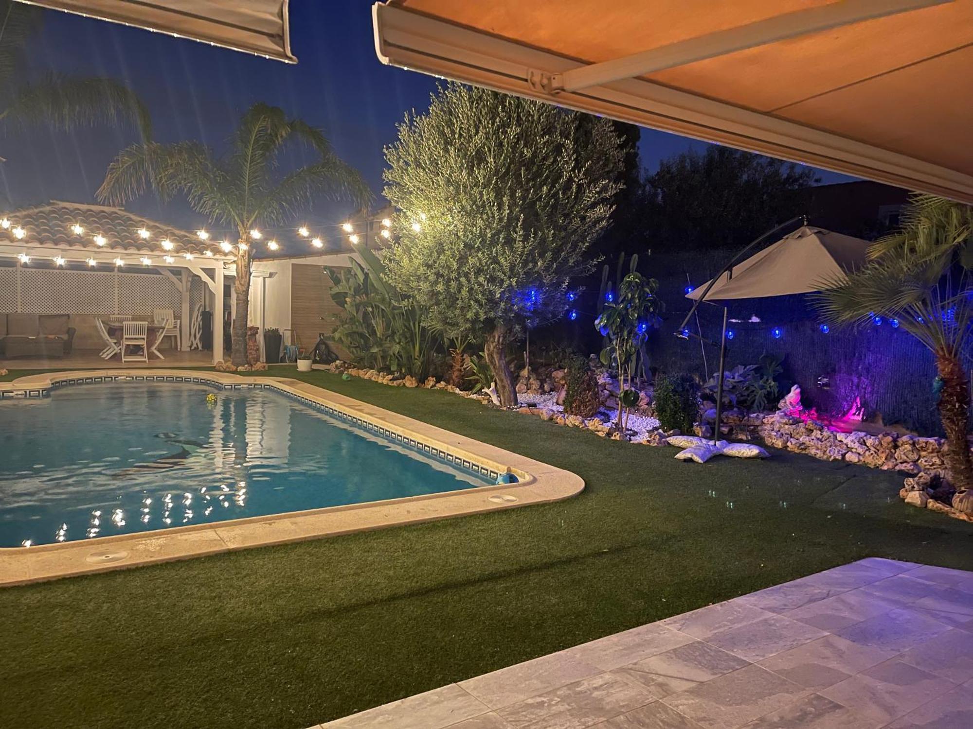 Suite Privada Frente A La Piscina Para 2 Personas Con Sofa Cama Para 2 Mas 4P No Es Casa Completa San Vicente Raspeig Extérieur photo