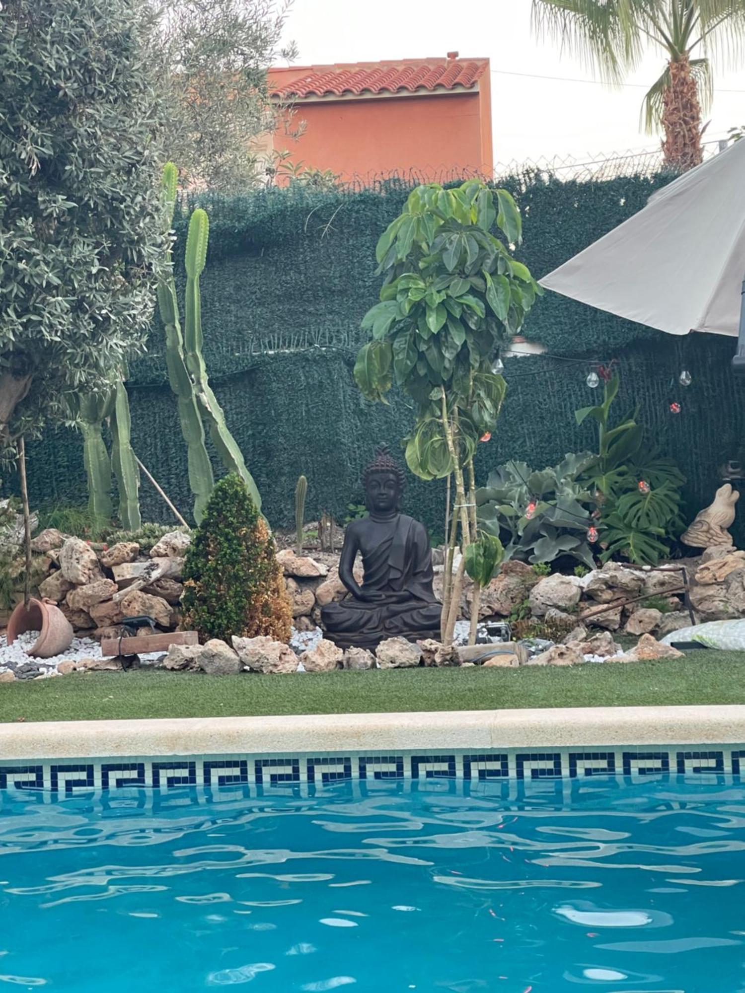 Suite Privada Frente A La Piscina Para 2 Personas Con Sofa Cama Para 2 Mas 4P No Es Casa Completa San Vicente Raspeig Extérieur photo